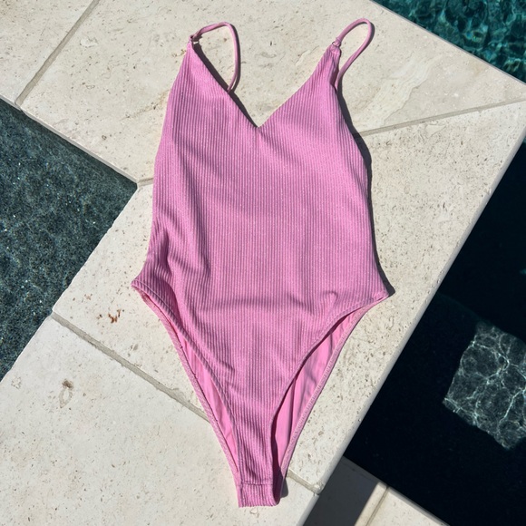 MIAMI V NECK ONE PIECE SWIMSUIT - BLUSHING PINK - Picture 2 of 6